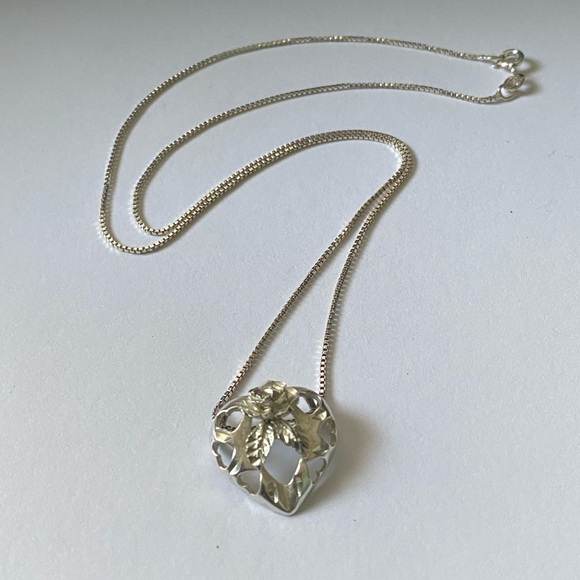 Vintage Sterling Silver 925 Filigree Heart Pendant Necklace - Picture 1 of 9